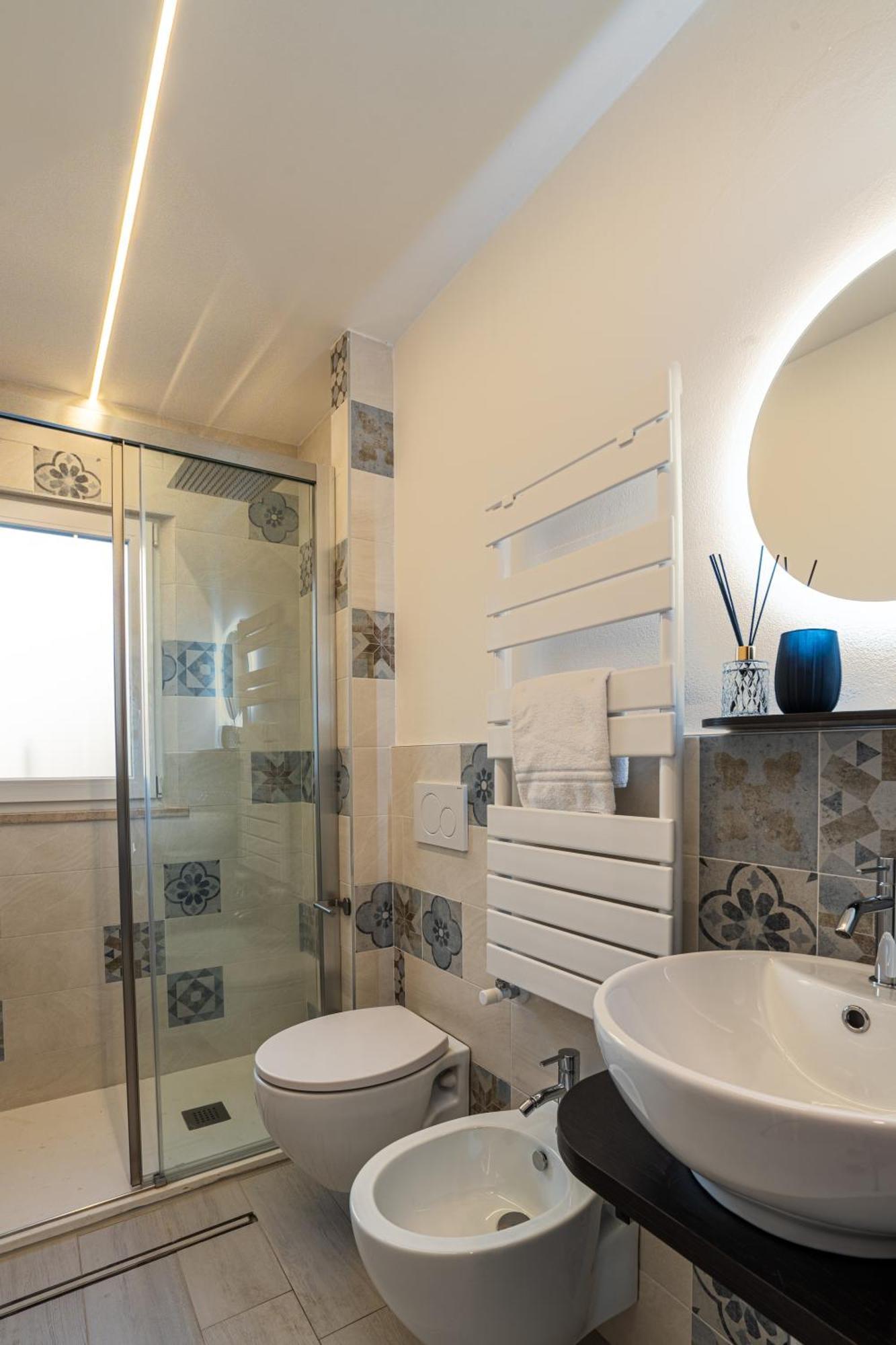 Inaugurazione 2024 - Villa Pratu Apartments A 100 Metri Dal Mare Ριτσόνε Εξωτερικό φωτογραφία